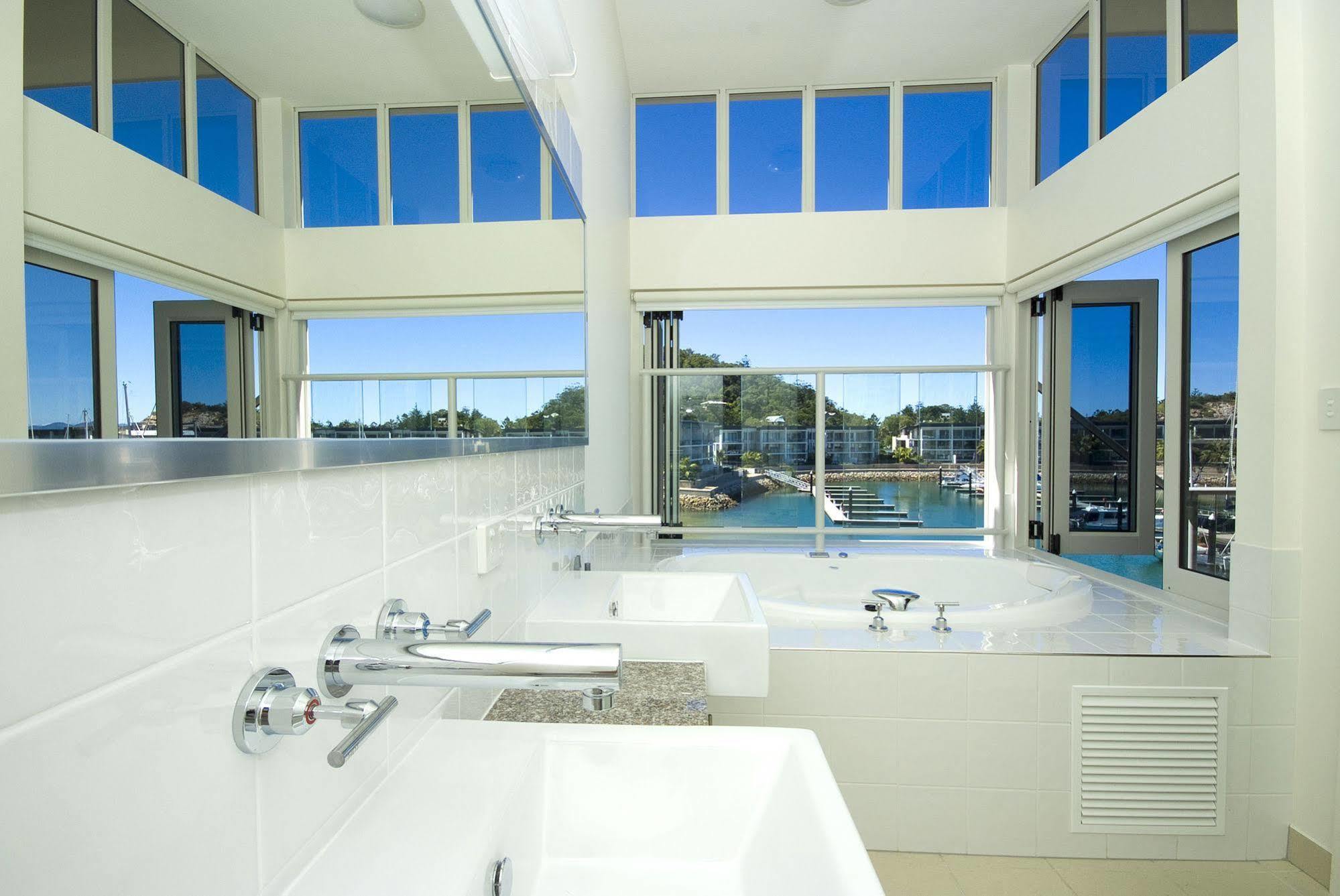 Beachside Magnetic Harbour Apartments Nelly Bay Buitenkant foto