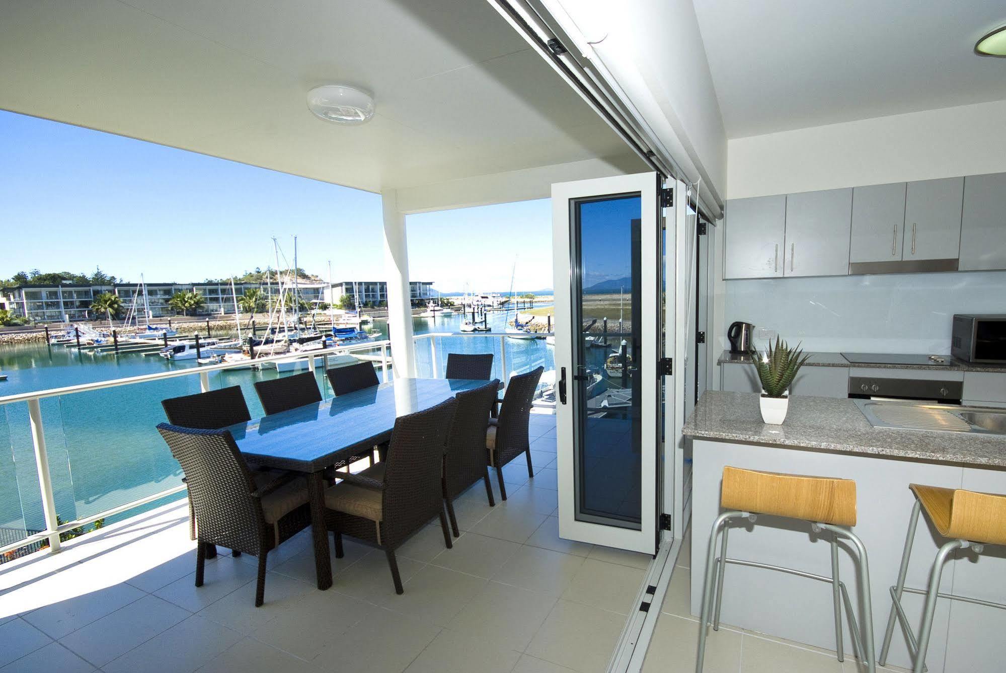 Beachside Magnetic Harbour Apartments Nelly Bay Buitenkant foto