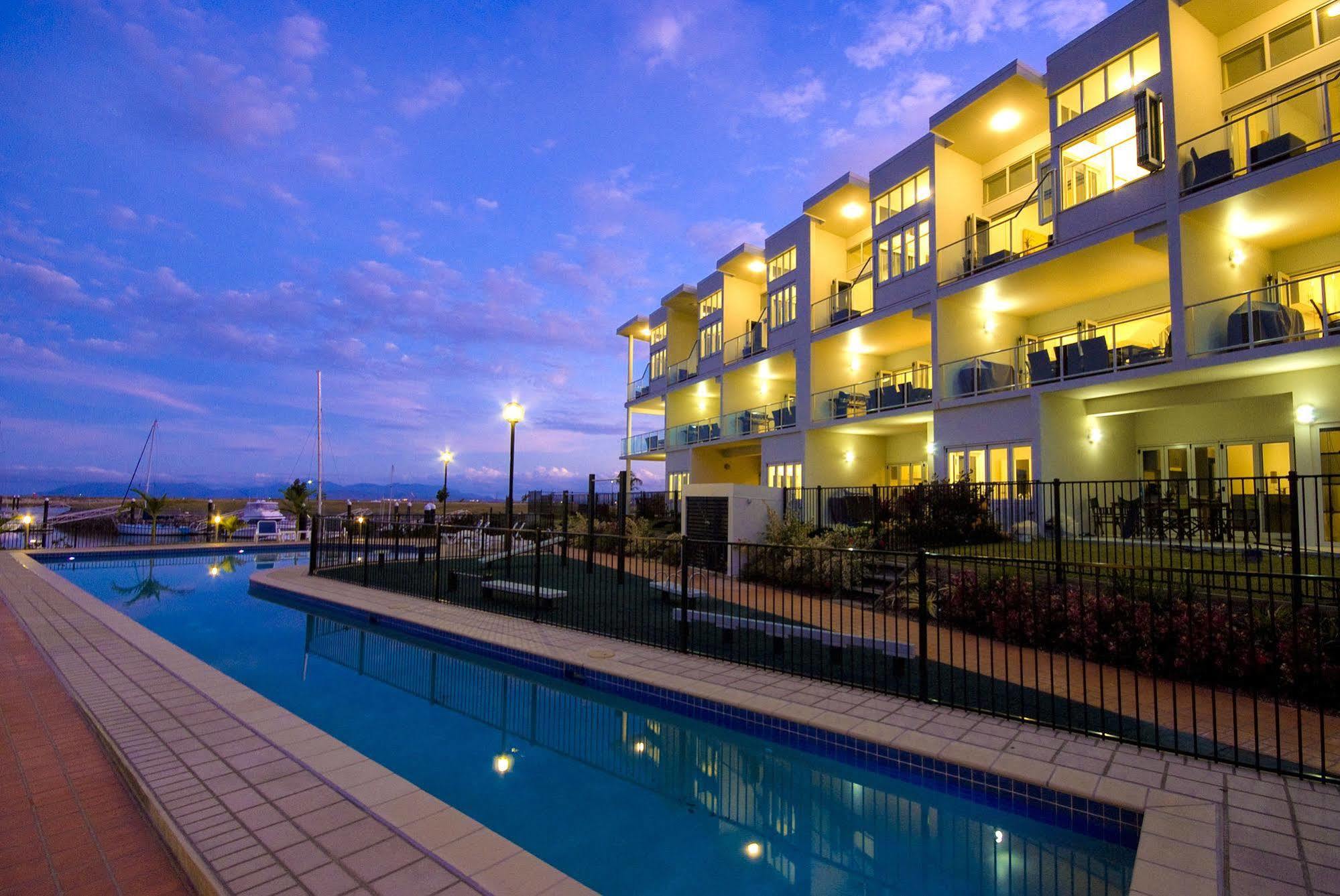 Beachside Magnetic Harbour Apartments Nelly Bay Buitenkant foto